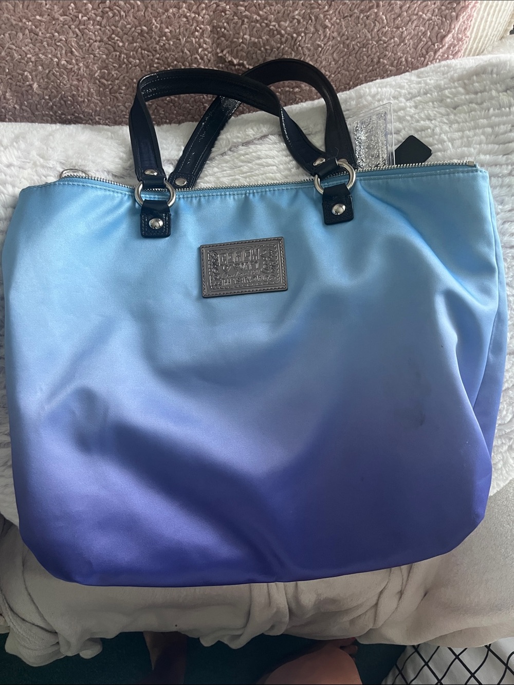 Coach Poppy New York Skyline Tote Bag - Light Blue, Black, Silver - Picture 4 of 12
